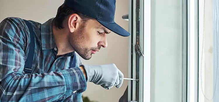 Emergency Response for Latch Issues Elmhurst